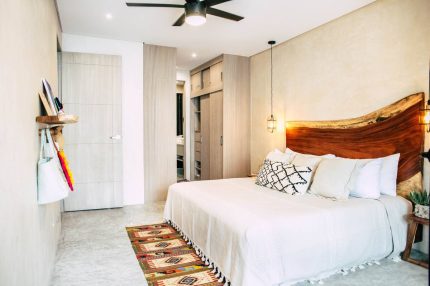 a34aa7bf-7c19-4f8c-ba78-366e3941061e